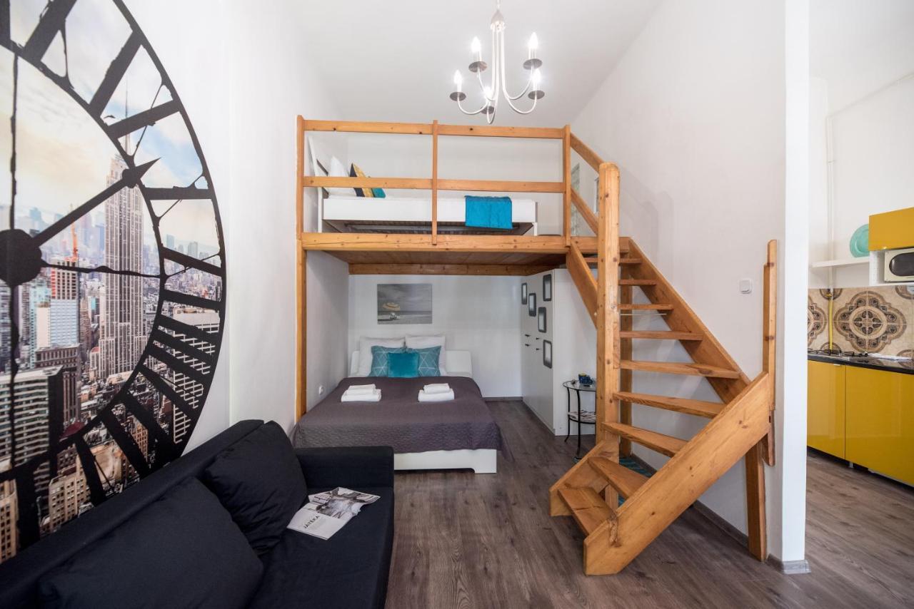 Central Quiet Studio B&B, Airport Connection Budapest Esterno foto