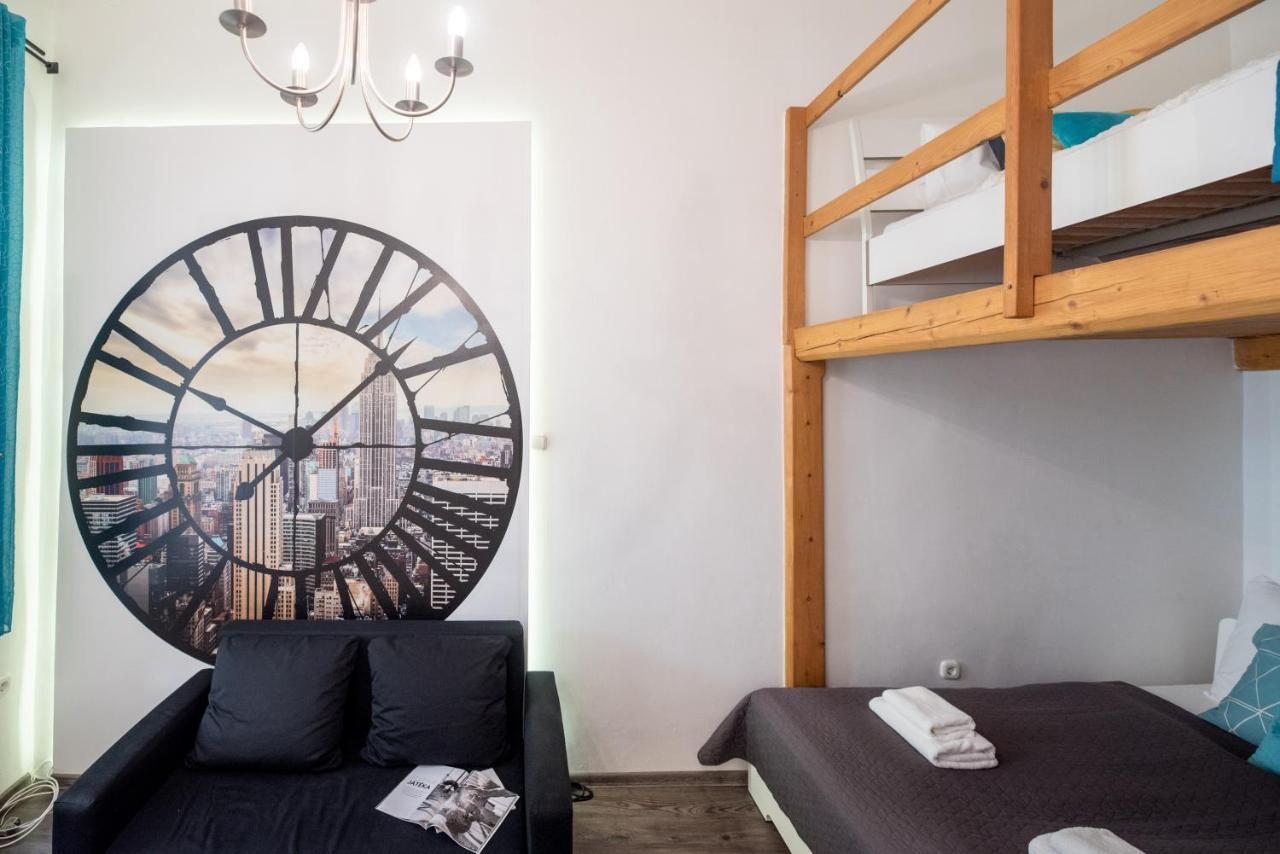 Central Quiet Studio B&B, Airport Connection Budapest Esterno foto
