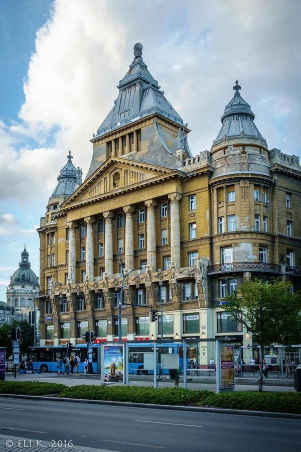 Central Quiet Studio B&B, Airport Connection Budapest Esterno foto